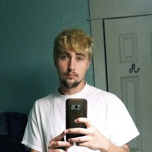 Meet your Posher, Christian